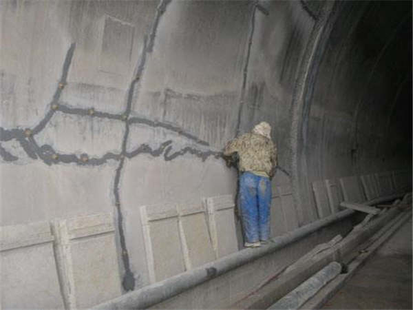 六盘水隧道裂缝修补